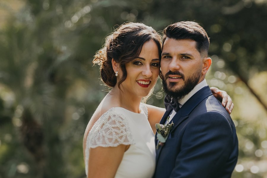Laura y Vicente, recién casados en el Torrero.