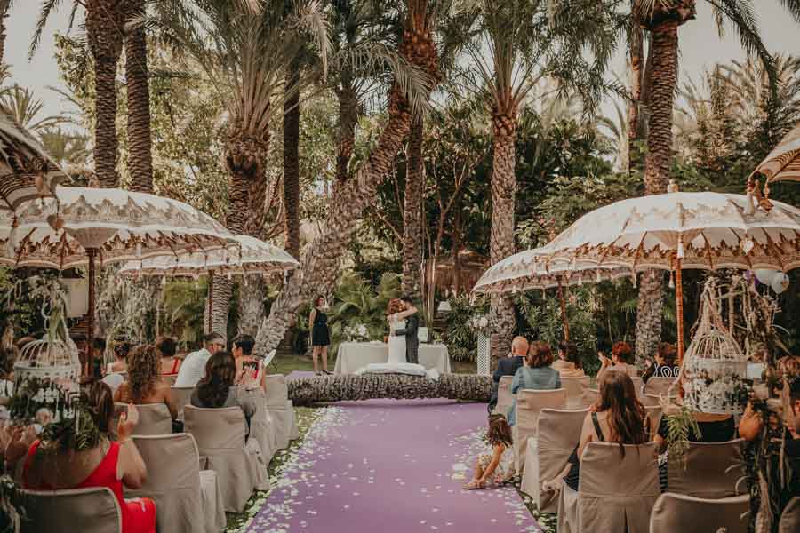 ceremonia en el Jardín Zen en la boda del hotel huerto del cura
