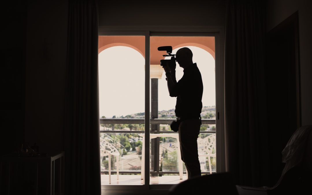 Choosing the Best Wedding Photographer Guide