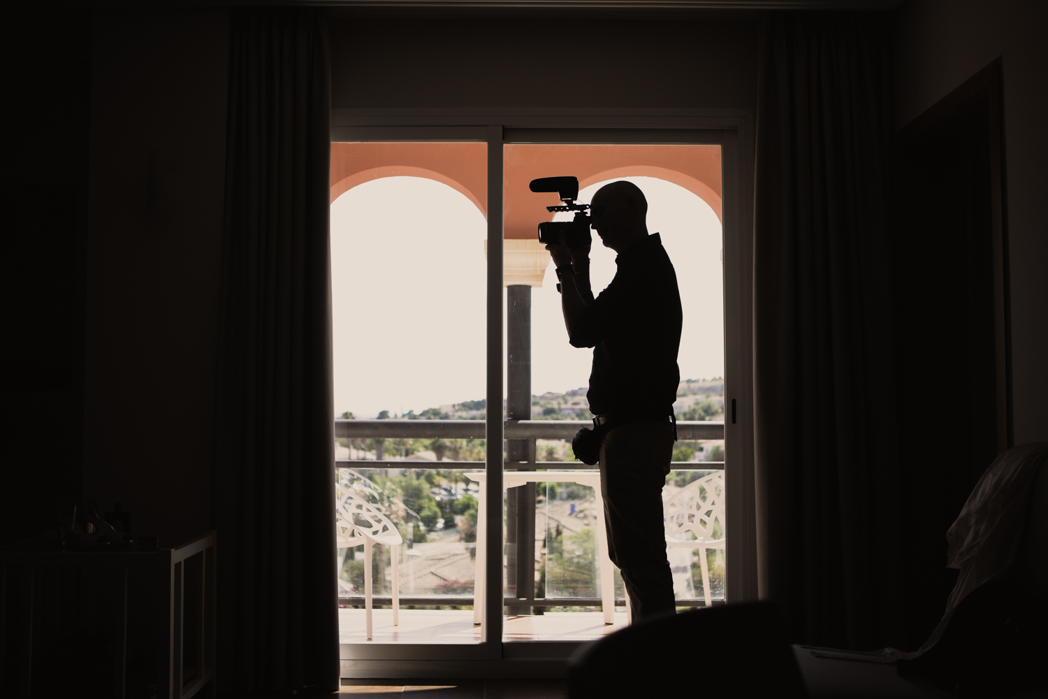 Choosing the Best Wedding Photographer Guide