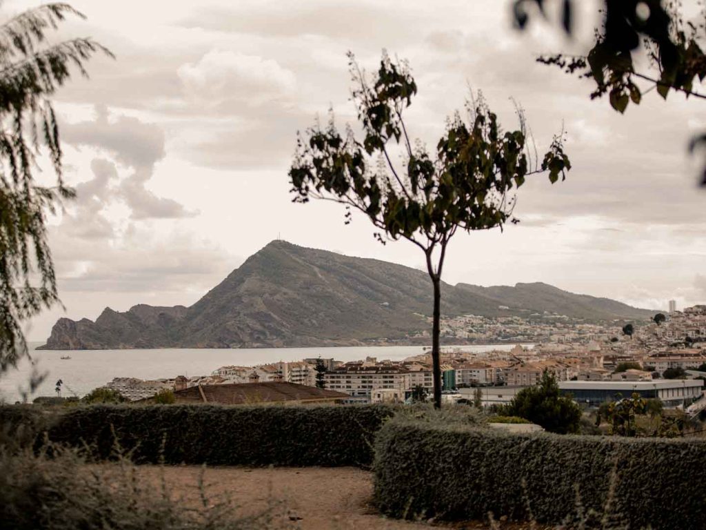 Vistas desde el Mirador del Marqués, mar y bahía de Altea