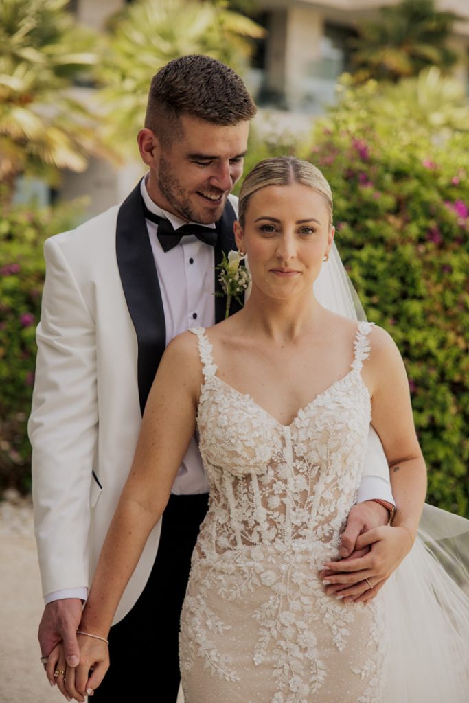 Couple portrait La Finca Resort Algorfa wedding