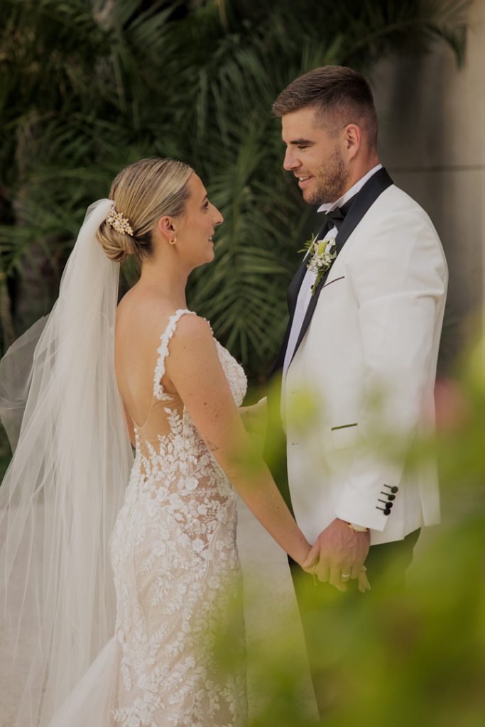 Bride and groom natural photos La Finca Resort Spain