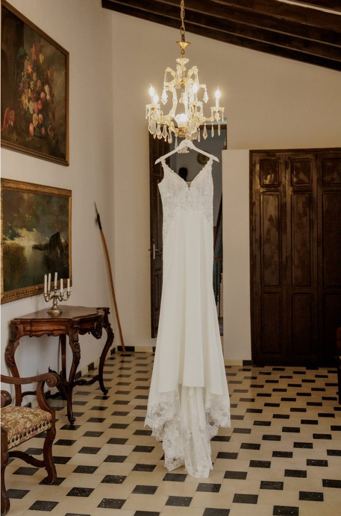 wedding dress