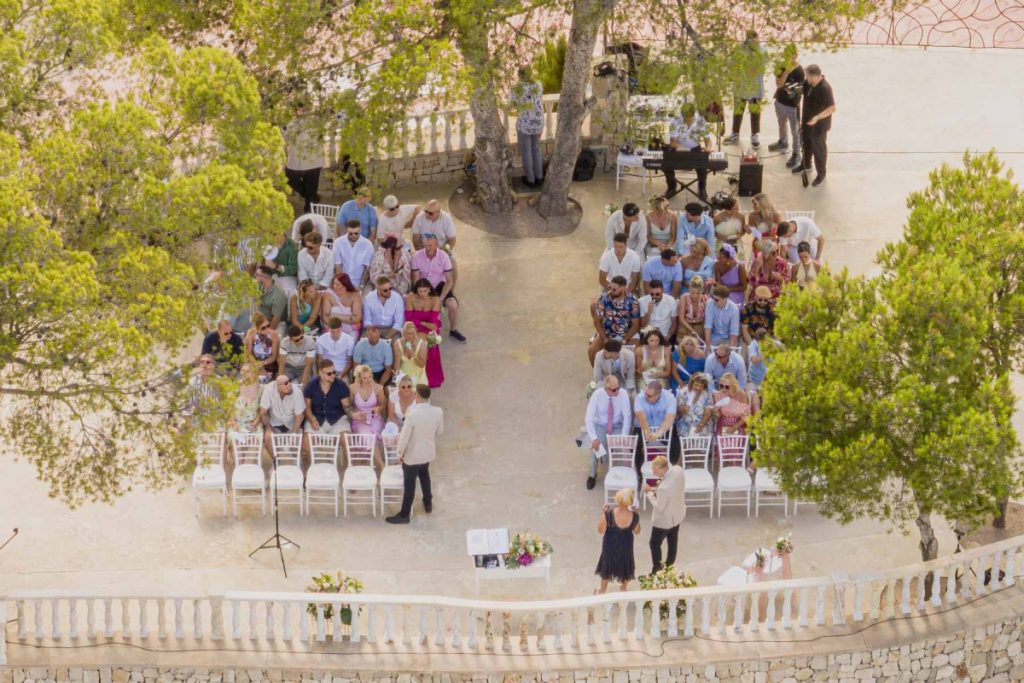 summer wedding at Marqués de Montemolar