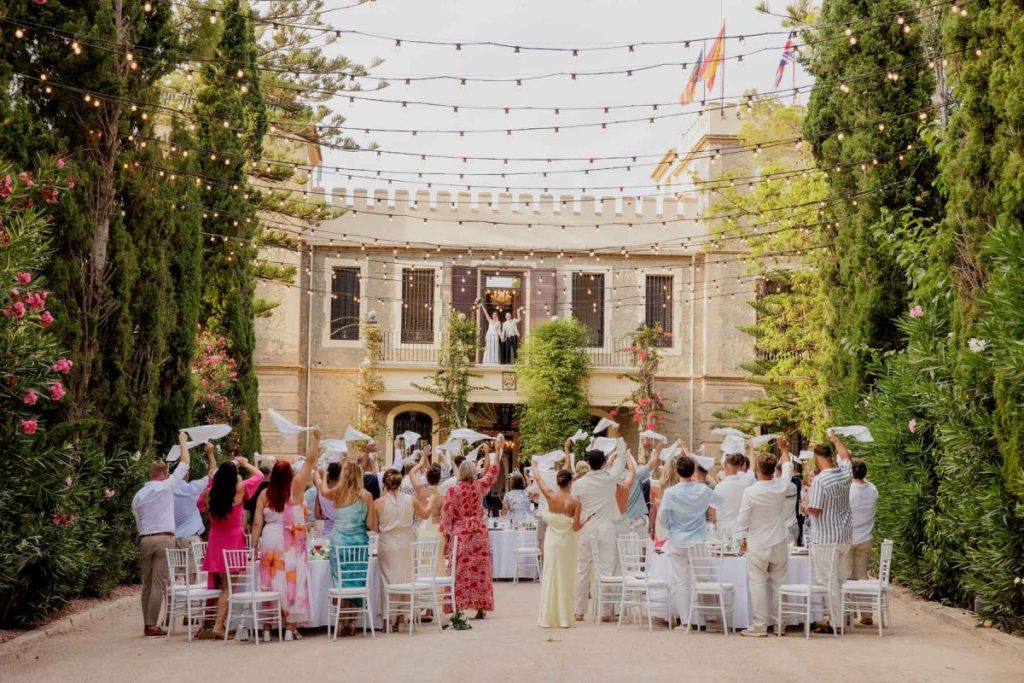 summer wedding at Marqués de Montemolar