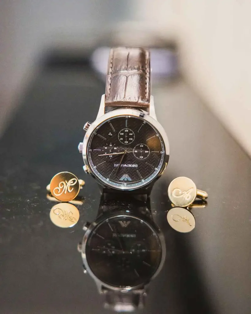 Reloj y gemelos de novio militar preparativos boda Alicante